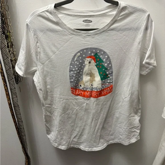 3 for $12. Old Navy Cute Christmas T-shirt size Large - Picture 2 of 3